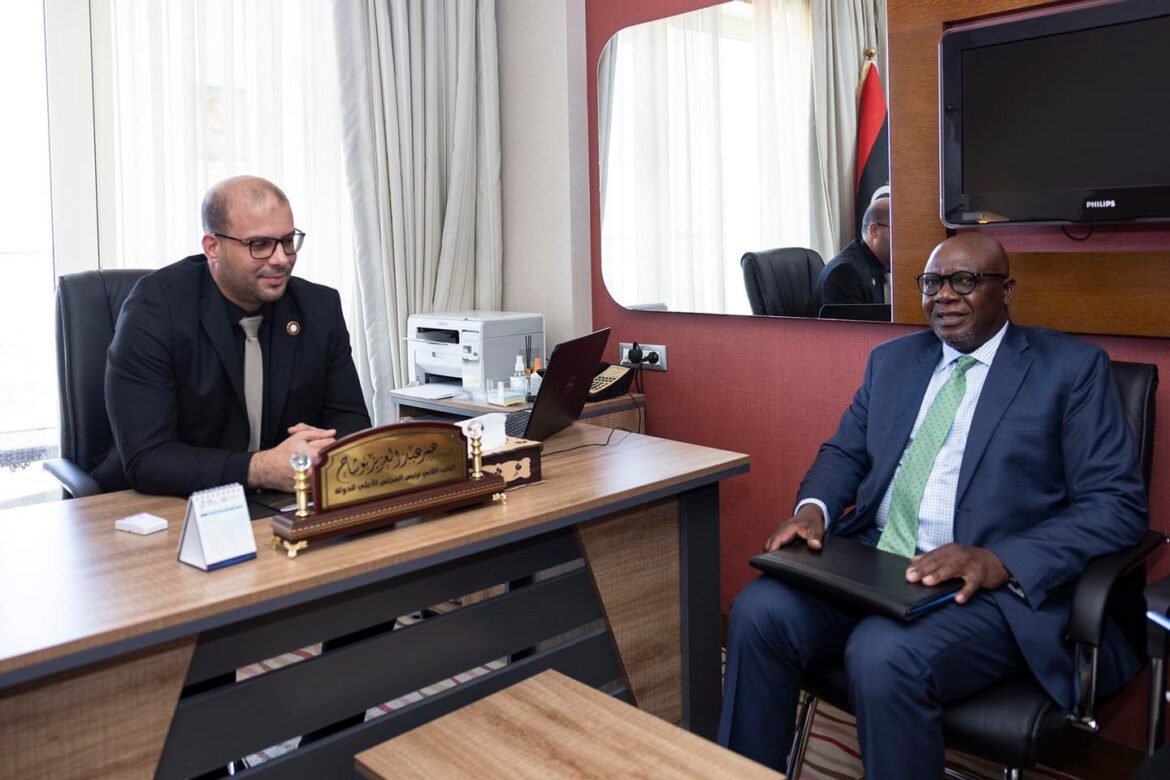 النائب الثاني لرئيس المجلس الأعلى للدولة عمر بوشاح مع منسق البعثة الأممية للدعم في ليبيا