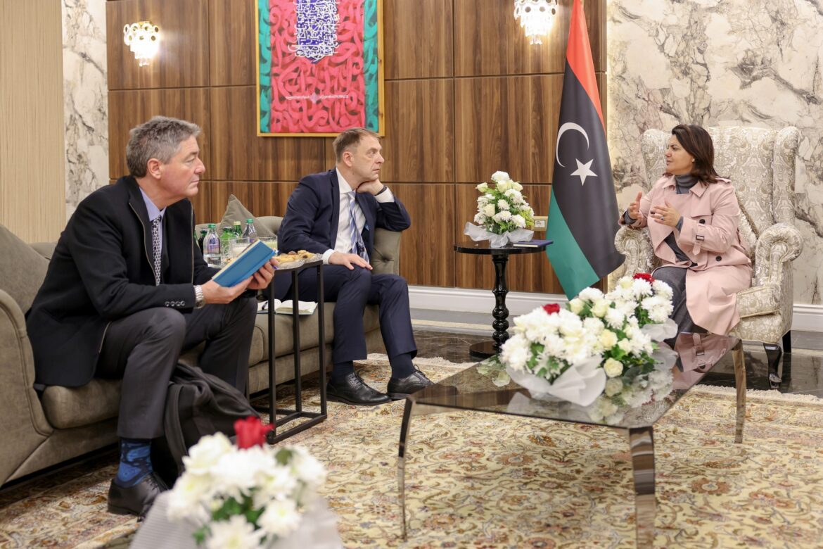 وزيرة الخارجية المنقوش تستقبل المبعوث الخاص للخارجية الألمانية إلى ليييا كريستيان بوك