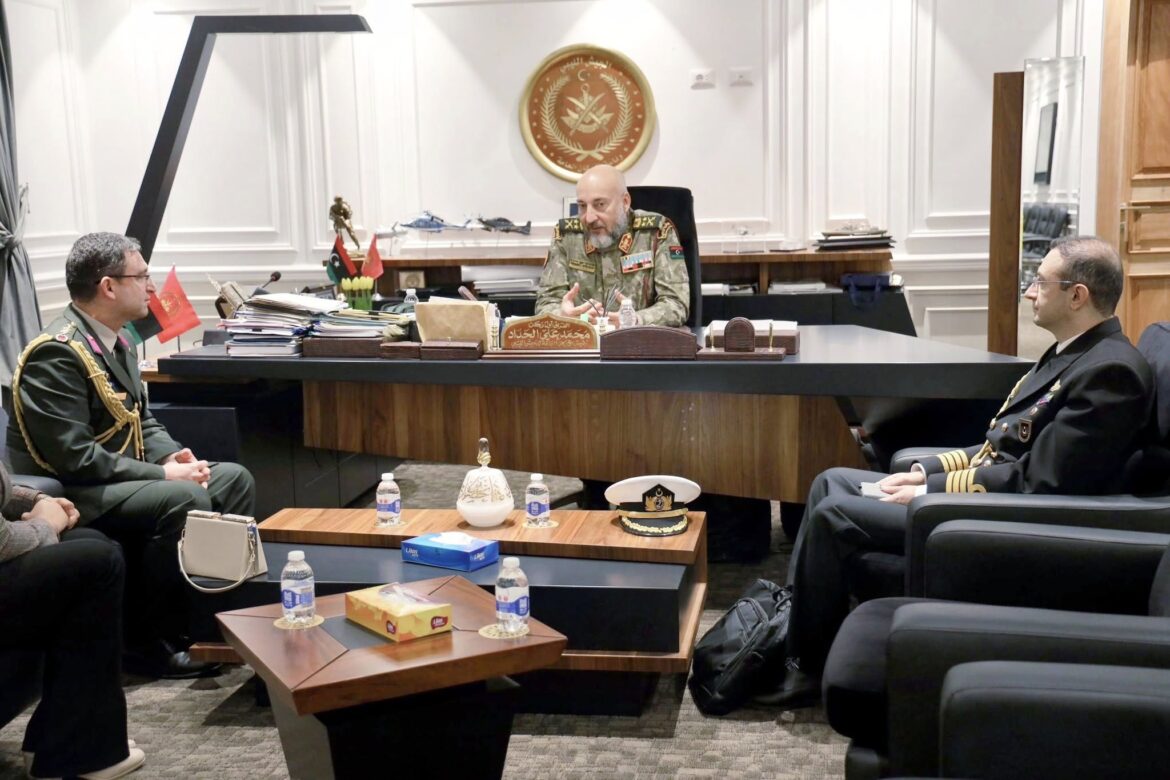 الحداد يؤكد أهمية التعاون العسكري مع تركيا