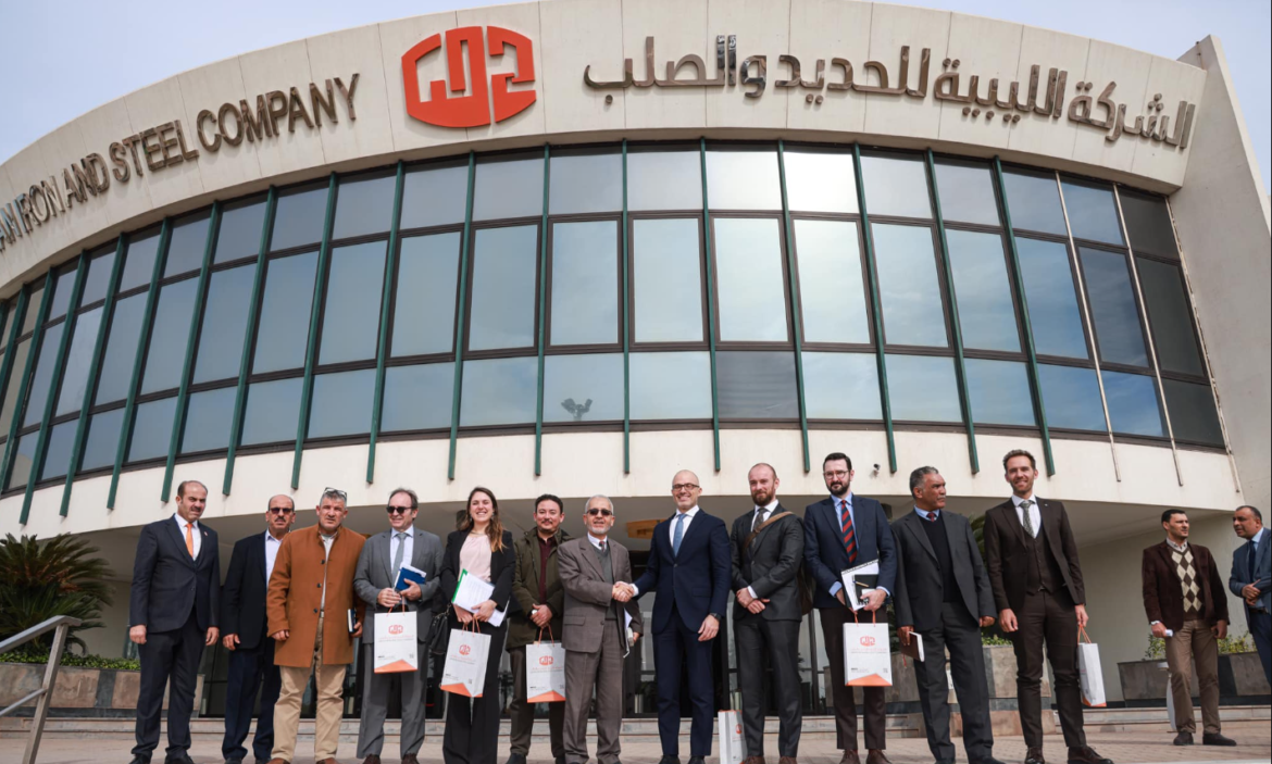 شركة الحديد والصلب تبحث مع سفير الاتحاد الأوروبي التعاون في مجالات الطاقة والصناعة الخضراء شركة الحديد والصلب تبحث مع سفير الاتحاد الأوروبي التعاون في مجالات الطاقة والصناعة الخضراء