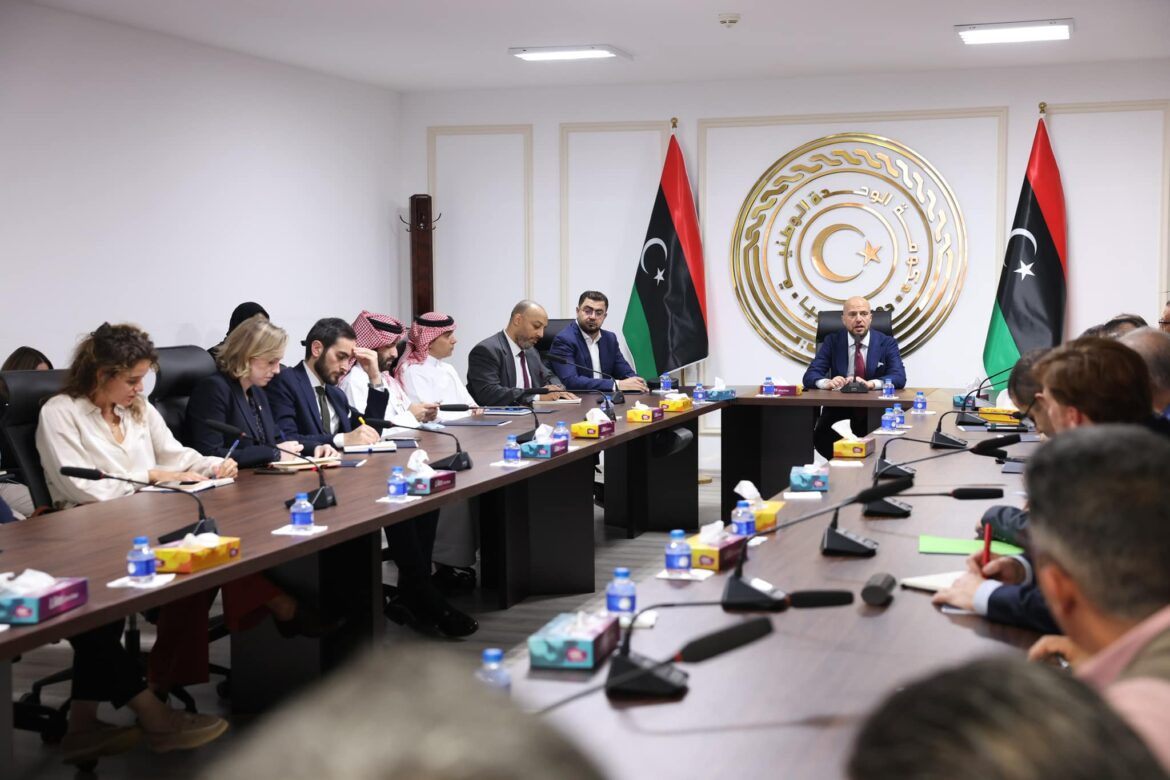 الاستعدادات الجارية لافتتاح المتحف الوطني على طاولة اللافي وسفراء دول عربية وأجنبية