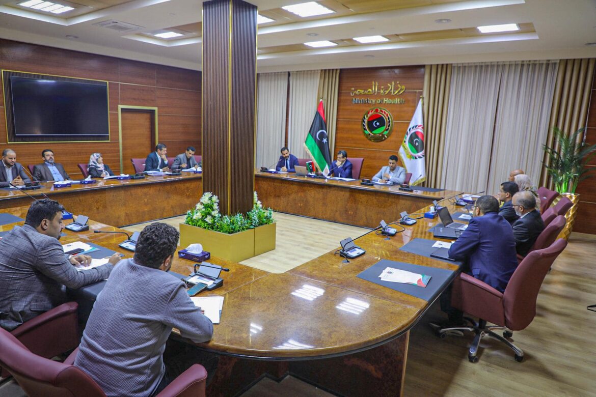 وزير الصحة المكلف يناقش مع منظمة الصحة العالمية مستجدات فيروس الإيبولا وزير الصحة المكلف يناقش مع منظمة الصحة العالمية مستجدات فيروس الإيبولا